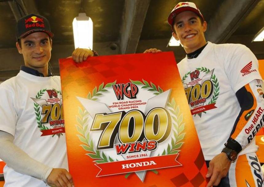 Il successo di Marc Marquez (nella foto Milagro con Pedrosa) a Indy, in MotoGP,  stato il numero 700 per la Honda nel motomondiale